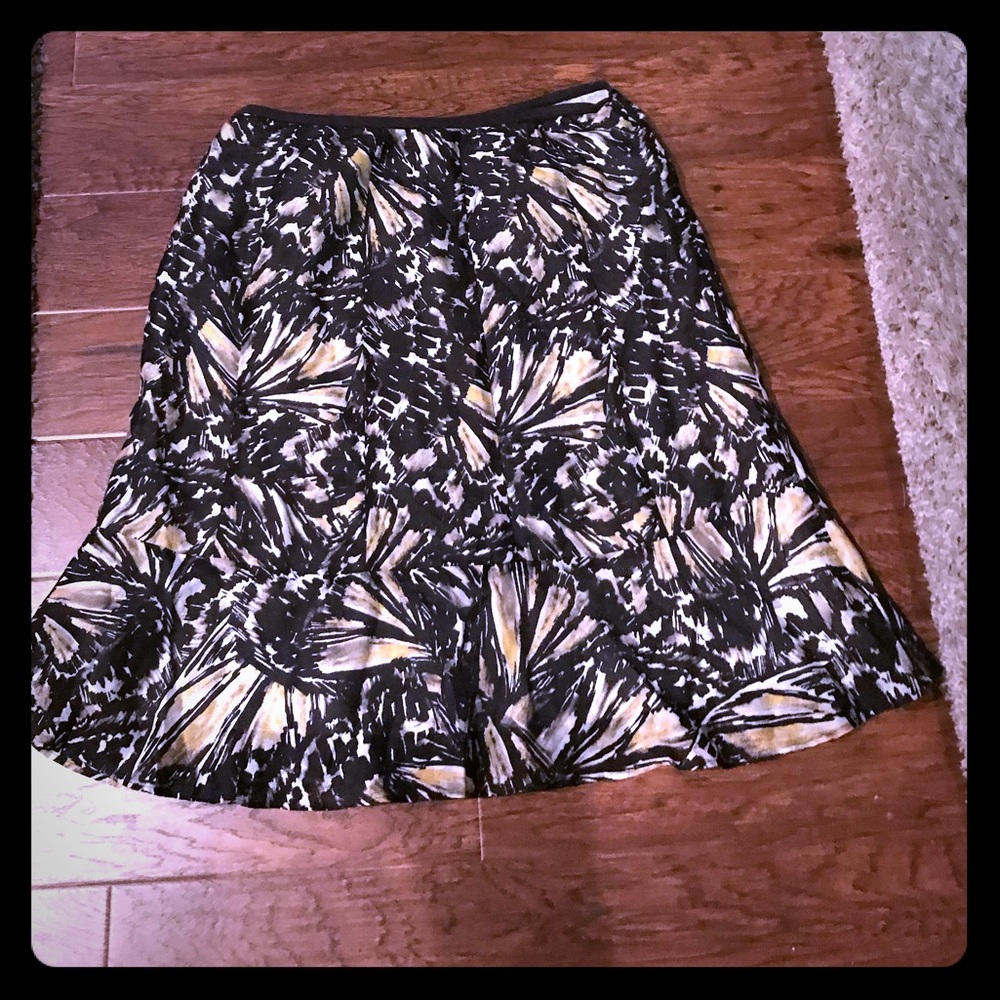 Lightweight print skirt